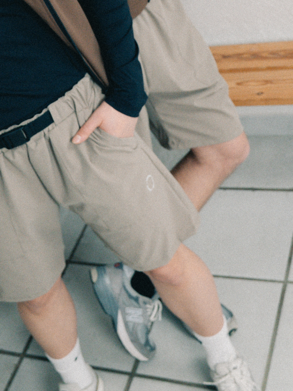 Tech belteshorts | Unisex Beige