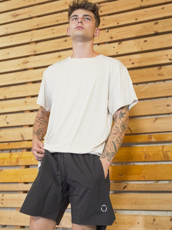 Tech 01 shorts | Unisex Svart