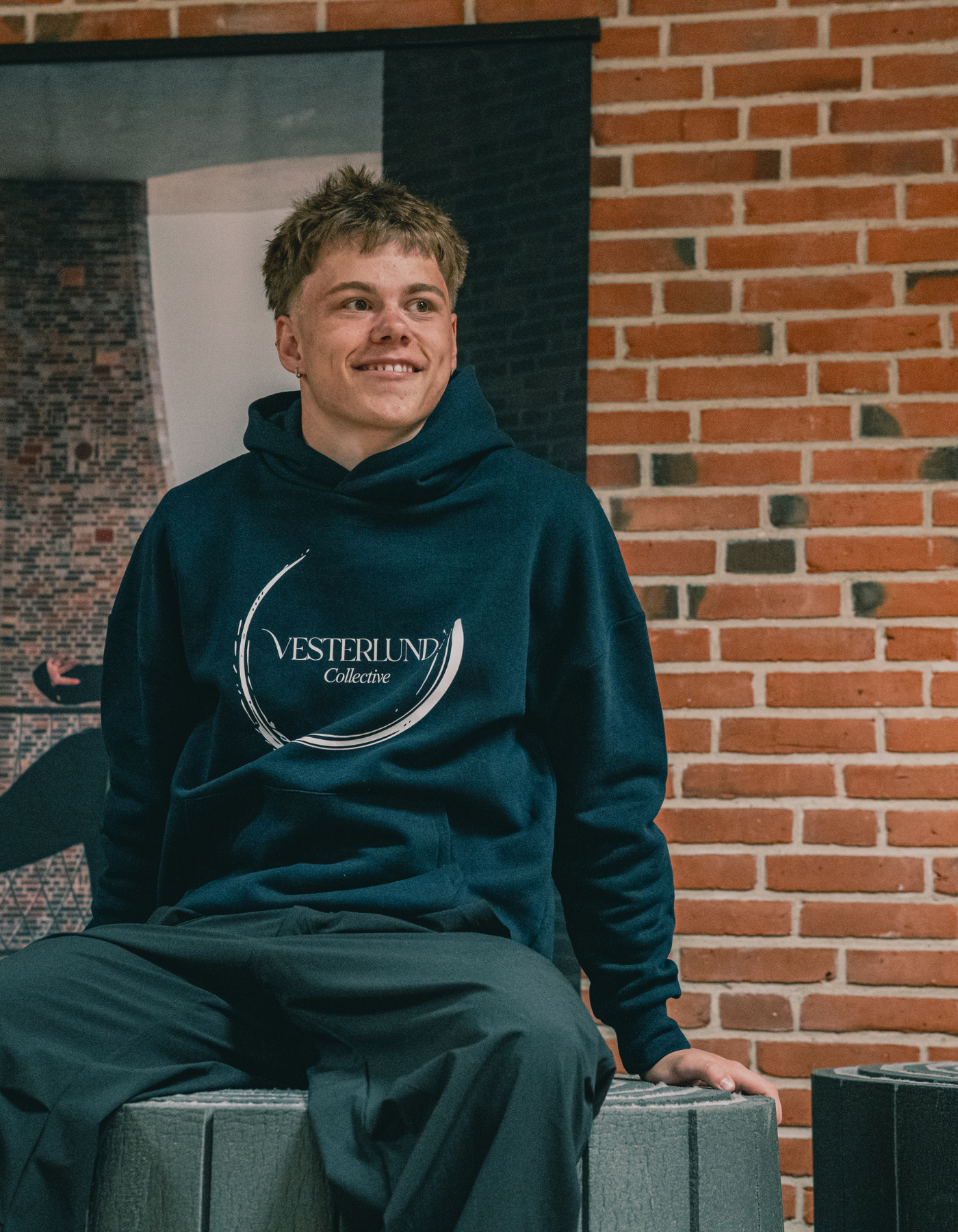 Vesterlund Collective Influence Hoodie Navy